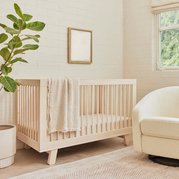 Creating a Cozy Haven: Decorating a Neutral Nursery